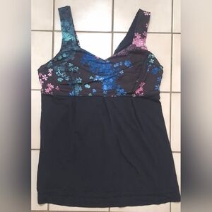 Lululemon Tame Me Tank – Petal Pop Multi / Black (10)